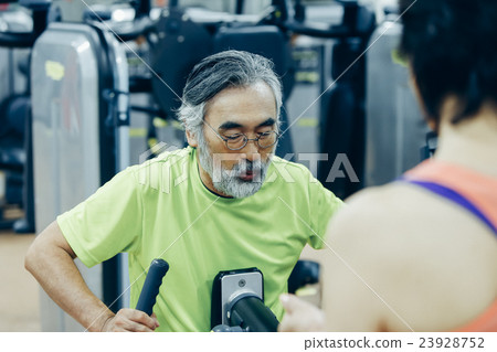 Senior machine training 23928752