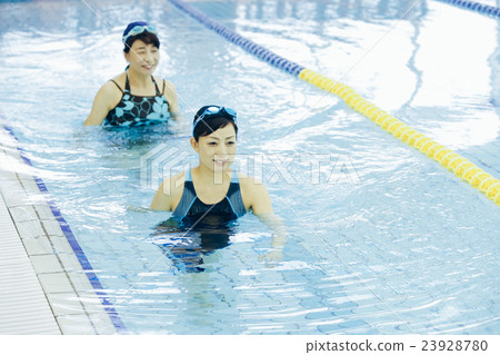 Senior Swimming _ Senior Swimming _ 23928780