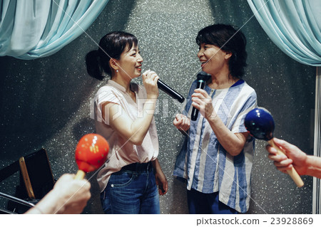 高級卡拉OK _ 23928869