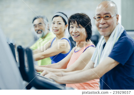 Senior machine training 23929037