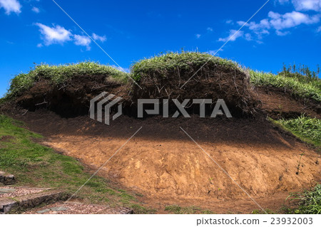 Geological formations of Jogashima (Kanto loam layer) 23932003