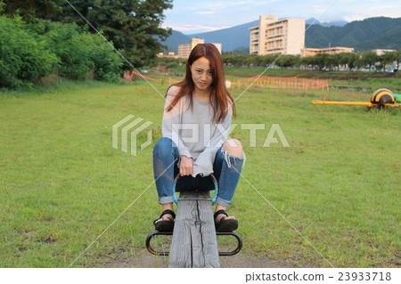 Woman Evening smile Woman Evening smile 23933718