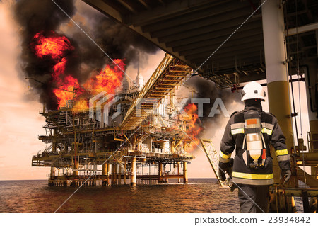 Fire fighter on oil and gas industry, successful  23934842