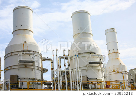 Offshore construction platform for production oil Offshore construction platform for production oil 23935218