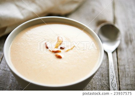 mushroom cream soup 23937575
