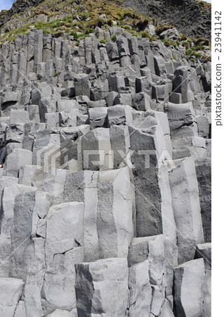 Black sand beach stone pillar group 23941142