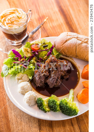 Ecole Cafe Ecole Cafe 23943476