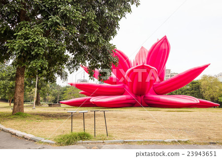 Huashan 1914 Creative Park 23943651