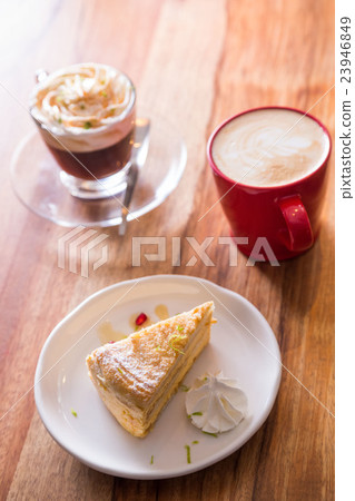 Ecole Cafe Ecole Cafe 23946849