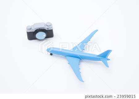飛機和相機小雕像 23959015