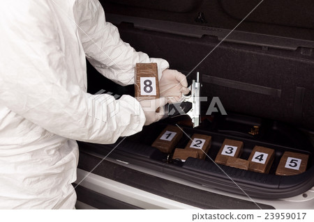 Drug smuggling 23959017