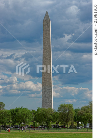 Monument of George Washington during a stormy day 23961910
