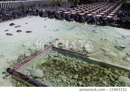 Kusatsu hot spring yubata 23963332