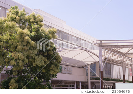 Station front view Sakuragicho station Station front view Sakuragicho station 23964676