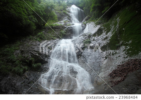 Seven Types of Waterfall Otaki 23968484