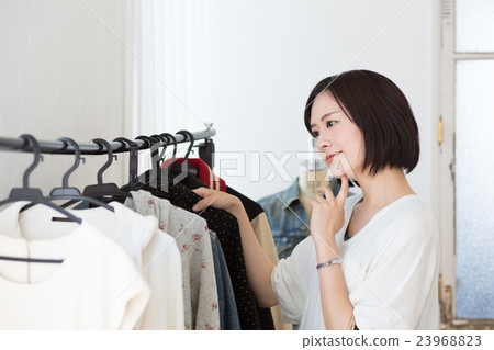 女人喜歡購物 女人喜歡購物 23968823