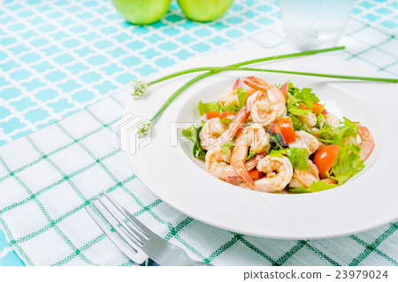 Spicy Shrimp Salad 23979024