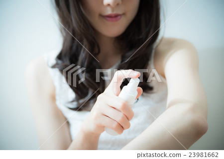 Beauty makeup woman Beauty makeup woman 23981662