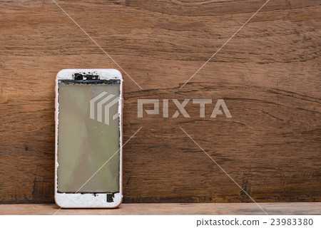 Crash mobile phone 23983380