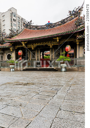 Longshan Temple 23989478