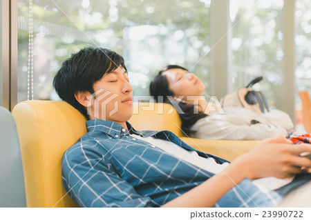 college student, undergraduate, university student 23990722