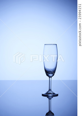 Sky champagne glass 23994151
