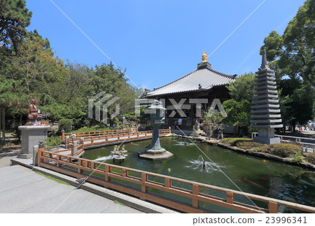 The Shikoku Buddhist First Budget "Rei Mountain Temple" Emancipation pond and Daishodo The Shikoku Buddhist First Budget "Rei Mountain Temple" Emancipation pond and Daishodo 23996341