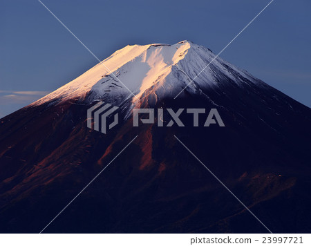 Fuji of Misaka Pass late autumn Fuji of Misaka Pass late autumn 23997721