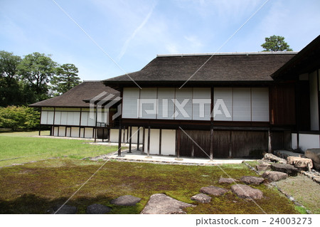 Katsura Rikyu Shinto shrine instrument during the middle school 24003273