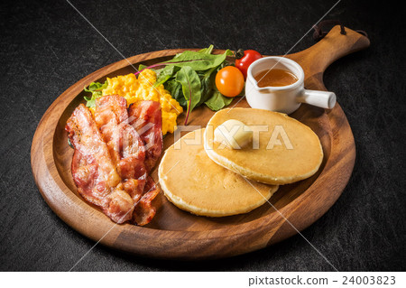 Pan cake set Light meal of the pancake 24003823