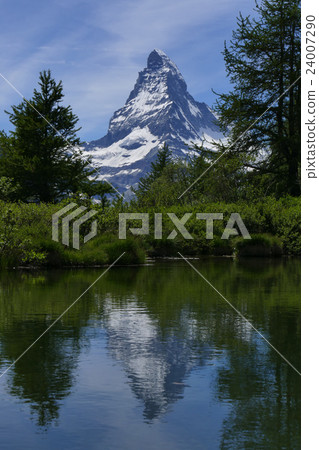 Upside-down Matterhorn reflected in Gurinzee Upside-down Matterhorn reflected in Gurinzee 24007290