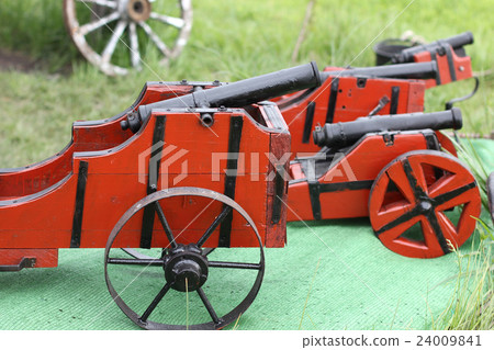 Miniature antique vintage artillery gun. 24009841