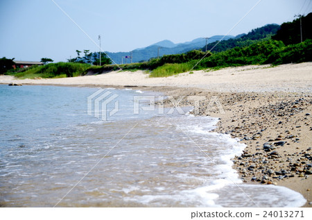 A beach A beach 24013271