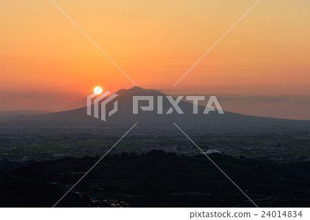 Iwakiyama sunset view 24014834