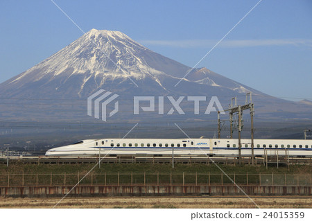 富士山和東海道新幹線n 700系列 照片素材 圖片 圖庫