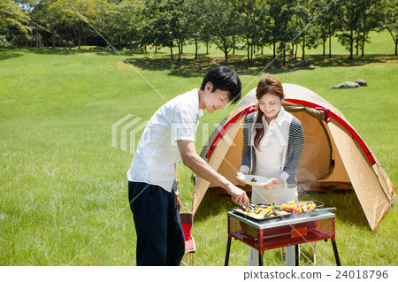 A couple of family campgrounds to barbecue A couple of family campgrounds to barbecue 24018796