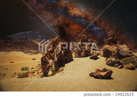 Milky Way above volcanic Milky Way above volcanic 24022625