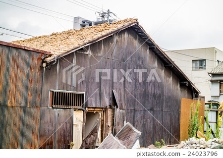 Demolition of houses Demolition of houses 24023796