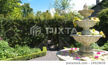 Patio Fountain 24029656