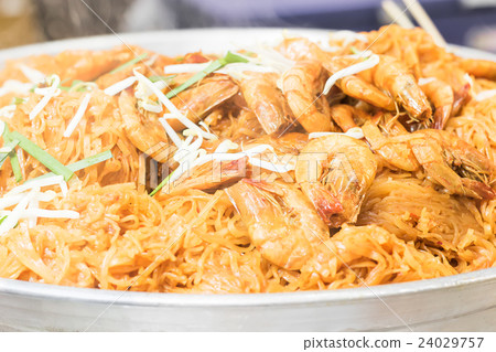 Thai food Pad thai Thai food Pad thai 24029757