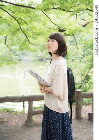 Travel women Travel women 24032049