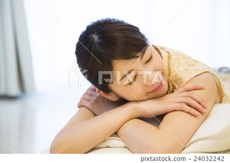 生活方式肖像小姐 生活方式肖像小姐 24032242