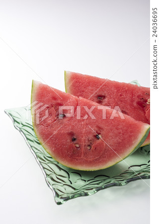Cut watermelon 24036695