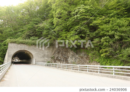 一條隧道 一條隧道 24036906
