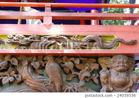 The cultural property of Shinshu Matsumoto The stage of the festival of the Susumi diversity shrine Sculpture of the stage of Araracho The stage of the Tachikawa flower sculpture (mountain car) is the treasure of Nagano Prefecture 24039336