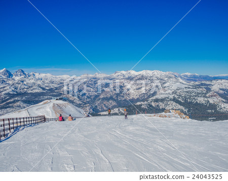 Snow landscape on Mammoth Mountain in California, US . 24043525