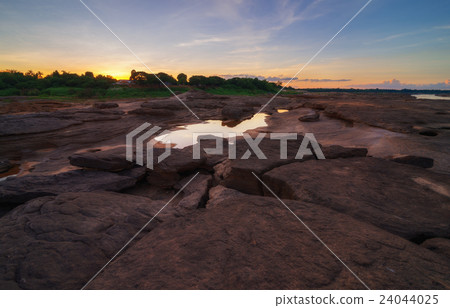 Sam pan bok, Thailand 24044025