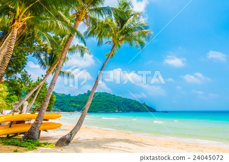 Sea and Beach Sea and Beach 24045072