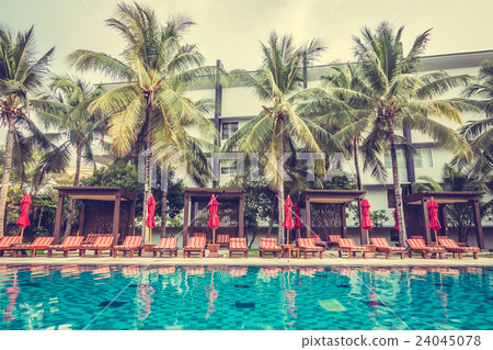 Swimming pool Swimming pool 24045078