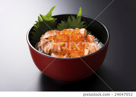 Salmon Ikura on rice Salmon Ikura on rice 24047052